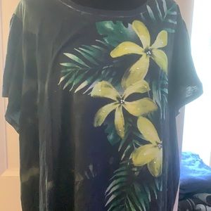 Terra & Sky 4x shirt with flower design with rhinestones